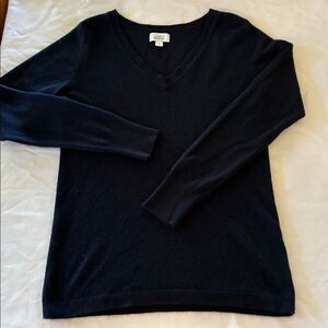 Croft & Barrow Sweater Women's Small NAVY Blue VNeck Sweater Super Soft and Knit